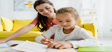 Terapkan Metode Montessori Bersama Anak Di Rumah