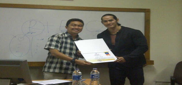 5 Strategi Ampuh Dr. Tonton Taufik Rachman, S.T., M.B.A untuk Mendominasi Pasar Online dan Membuat Bisnis Anda Melesat!