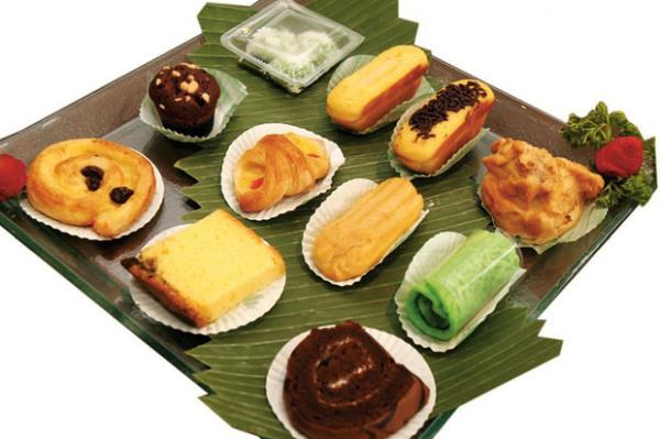 Meningkatkan Promosi Bisnis Kue Rumahan Melalui Sosial Media Bersama Rajakomen.com
