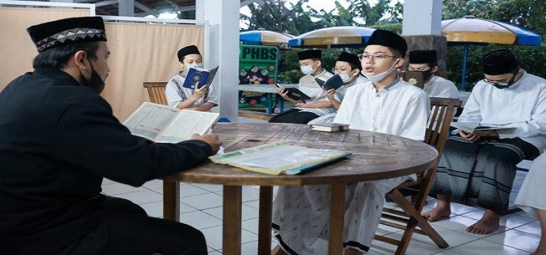 Tahfidz Quran di SMP Islam Al Masoem Bandung