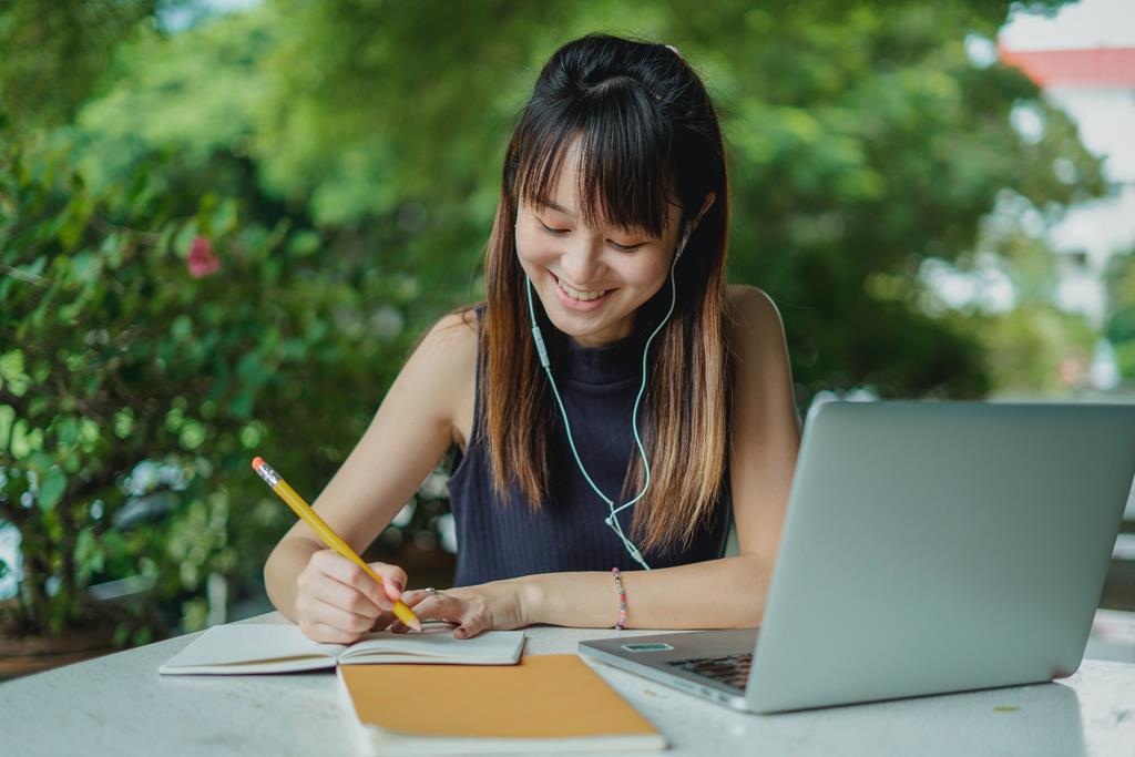 Tips Mengembangkan Ide untuk Soal Essay TOEFL iBT