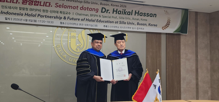 Ahmad Haikal Hasan Mendapatkan Penghargaan Profesor Emeritus dari Silla University, Busan, Korea Selatan