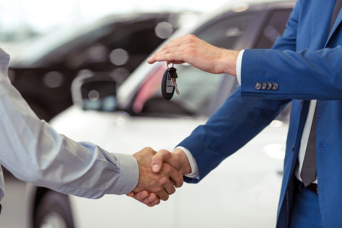 Rahasia Membangun Kepercayaan Pelanggan Dealer Mobil Melalui Ulasan Online dan Testimoni
